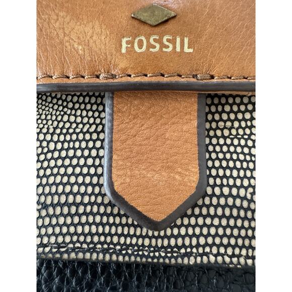 Fossil Crossbody Bag Messenger Black Tan Leather Top Zip Pockets Adjustable - Picture 3 of 16